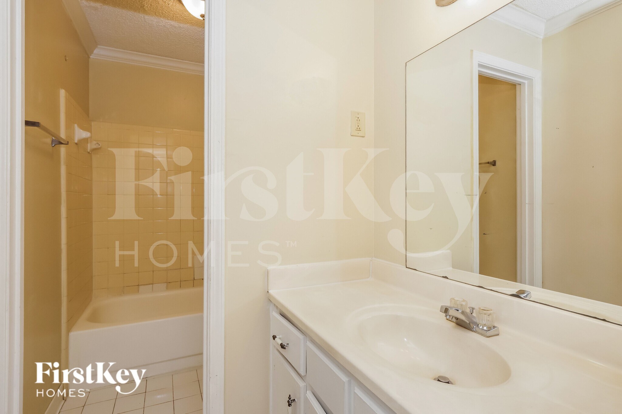 Building Photo - 5966 Anchuca Cove