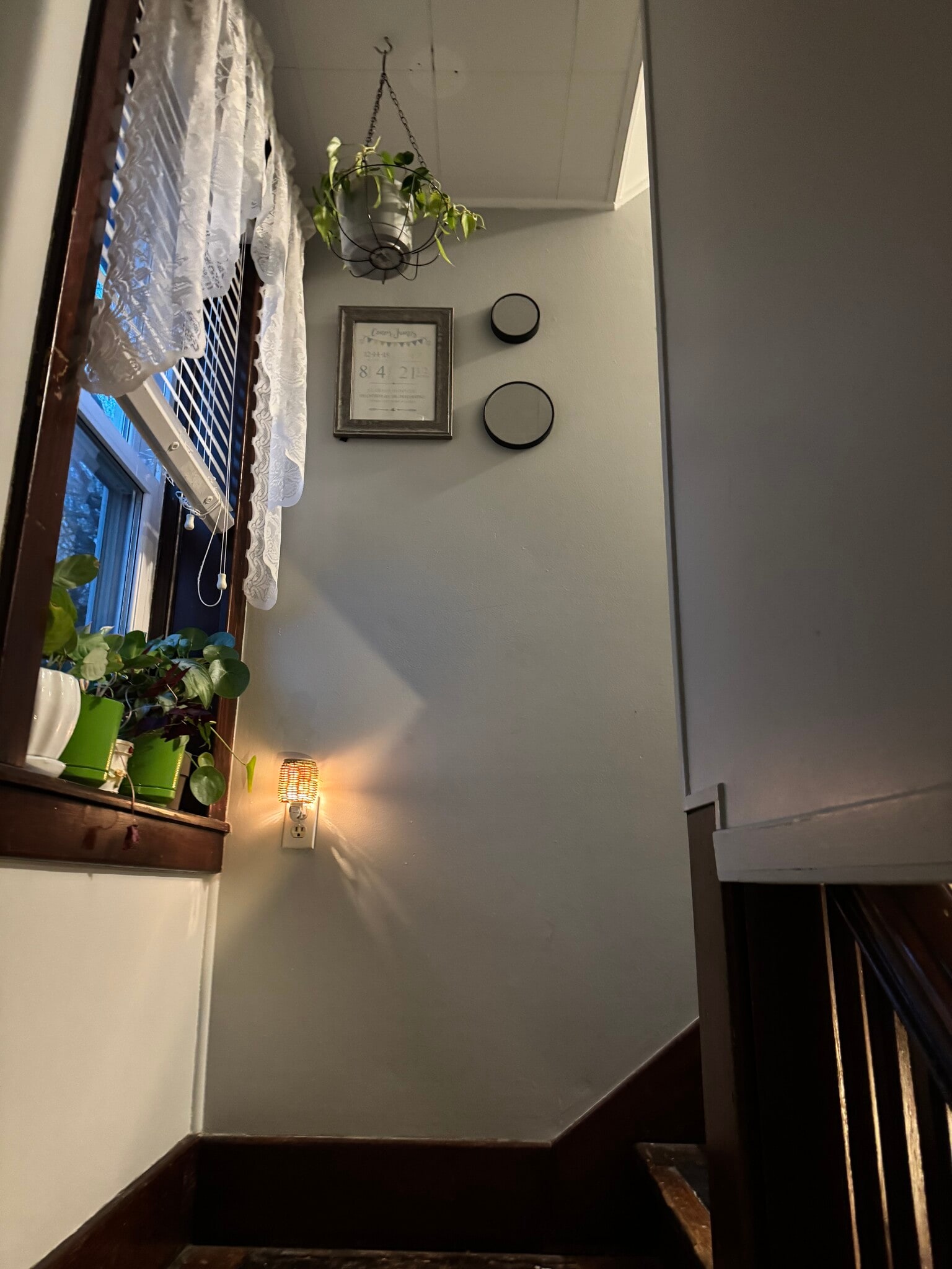 Building Photo - 271 Linden Ave