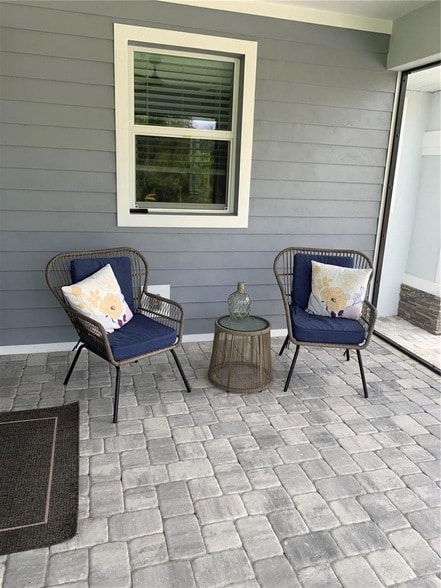 Building Photo - 2129 Lorraine Dr