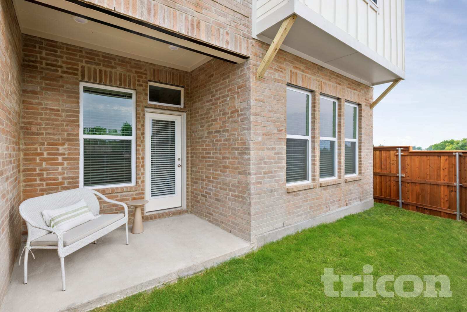 Building Photo - 5444 Sandstone Dr