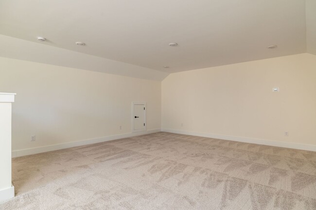 Building Photo - Farragut 37934 - 2 bedroom, 2 bath Condo -...