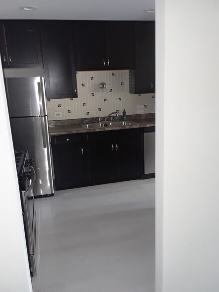 Building Photo - 375 Newgate Ct