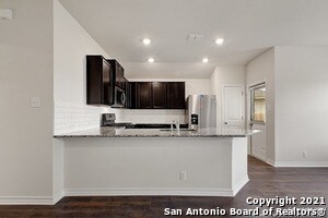 Building Photo - 9959 Bratten Rise