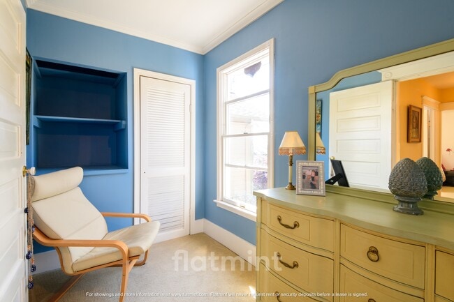 Building Photo - 750 N 75th St