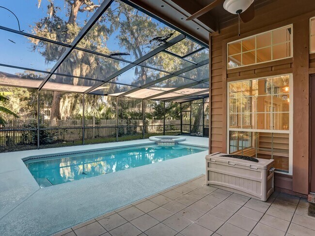 Building Photo - Amelia Island Home w pool