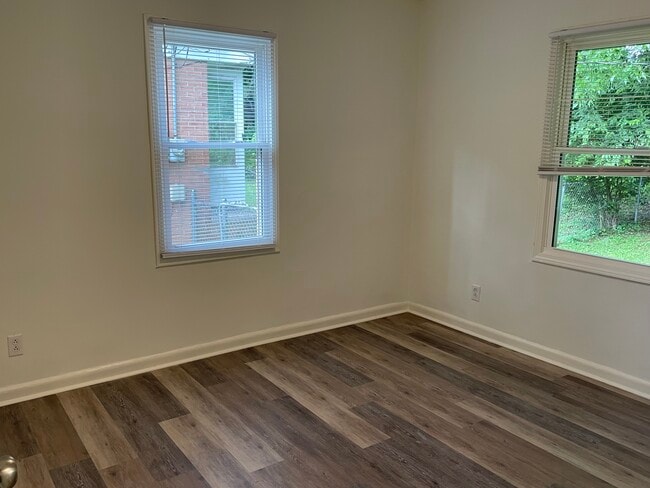 Building Photo - 1826 Taylor Ave