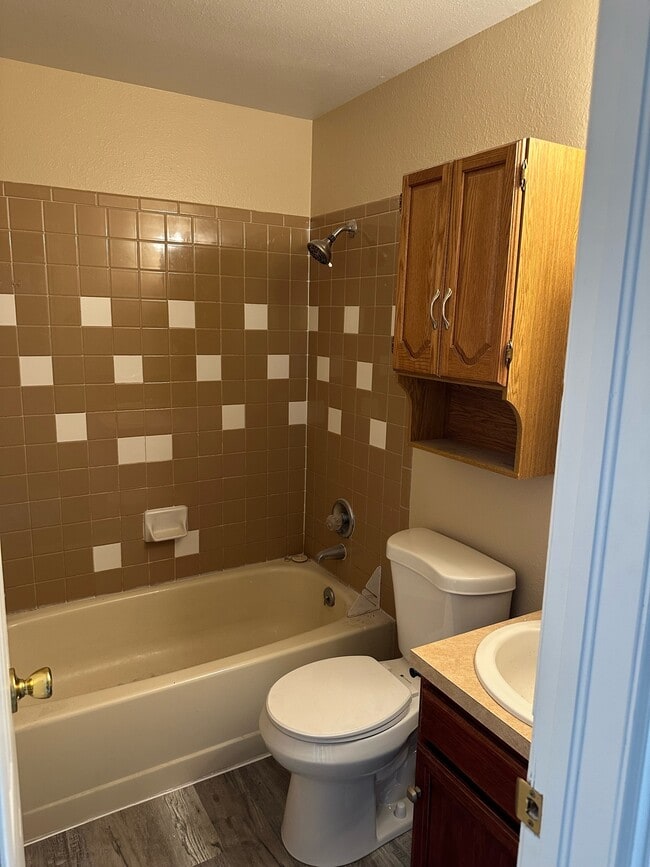 Building Photo - 4881 Basswood Dr