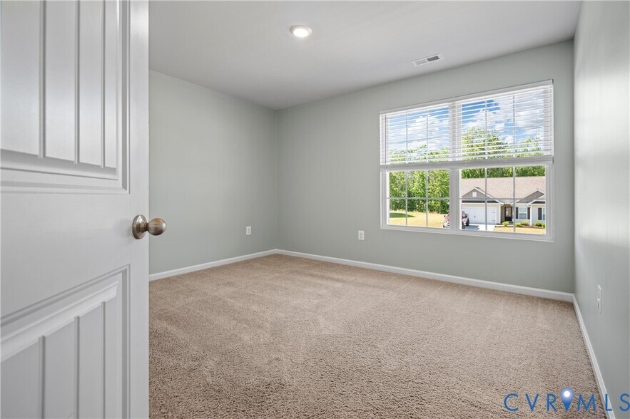 Building Photo - 2854 Meadowview Blvd