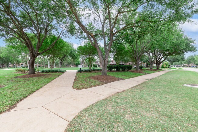 Building Photo - 7414 Newbury Trail