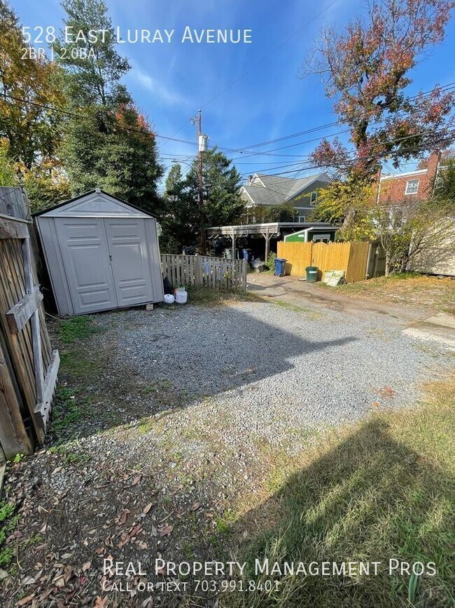 Building Photo - 528 E Luray Ave