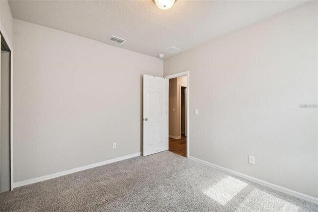Building Photo - 3218 Bella Vista Dr