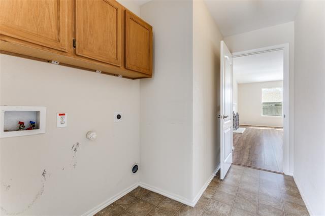 Building Photo - 725 Redwing Dr