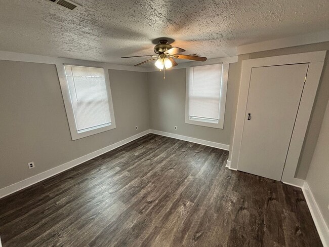 Building Photo - 92 C St