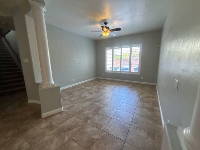 Building Photo - 5-Bed Retreat with Granite Elegance & Cozy Fireplace – 3690 Sq Ft of Comfort in Las Vegas with a ...