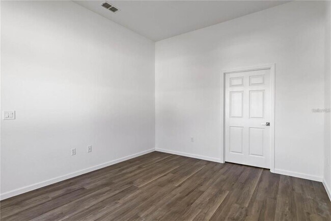 Building Photo - 4344 Jaslo Ave