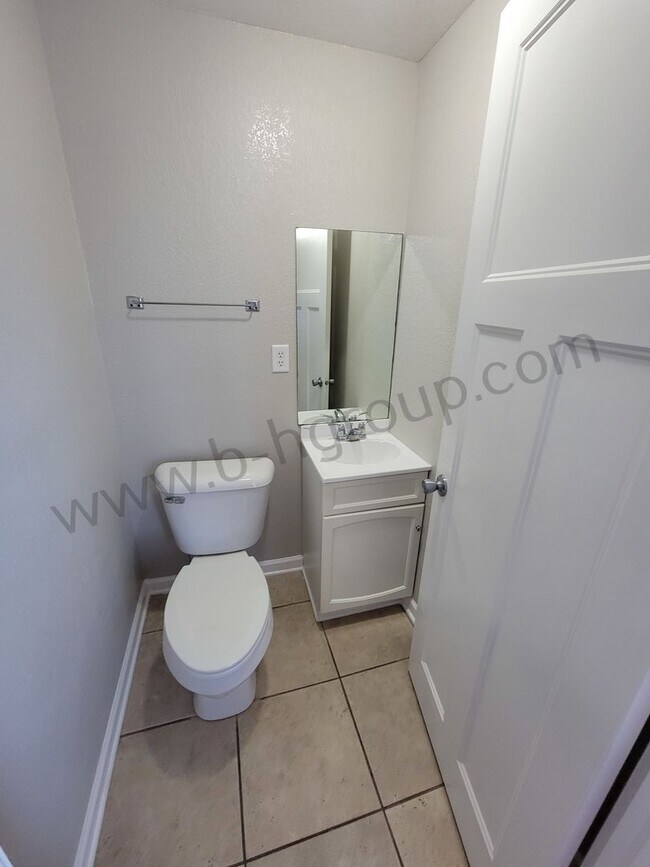 Building Photo - 6411 32nd Ave