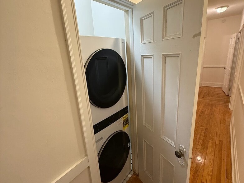 Building Photo - 3114 W Palmer Blvd