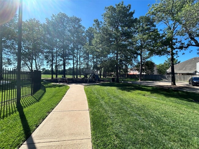 Building Photo - 14027 Blackfoot Trail Run