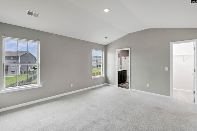 Building Photo - 414 Tulip Way