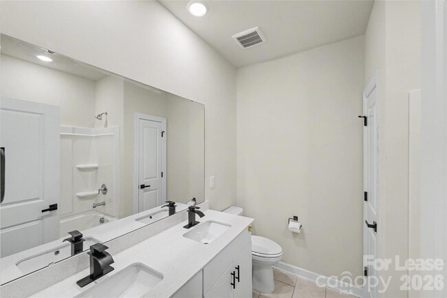 Building Photo - 4513 Duplin Dr