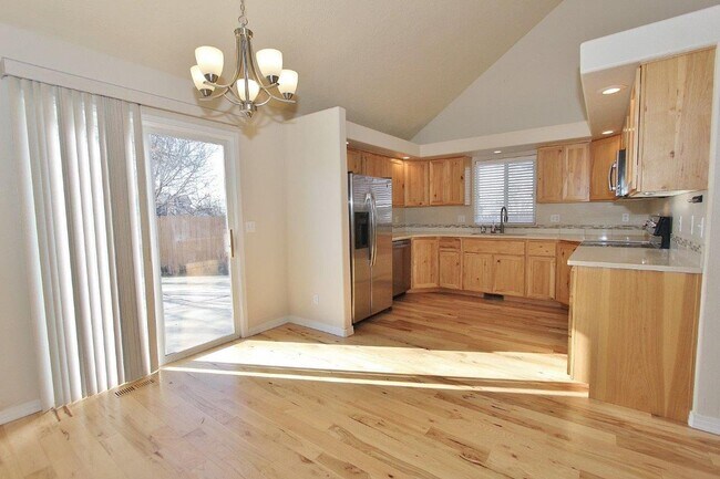 Building Photo - 1803 W Mulhuland Ct