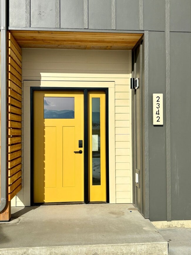 Building Photo - 2342-46 Shorthorn Ave. - Burnham Ranch Building 3