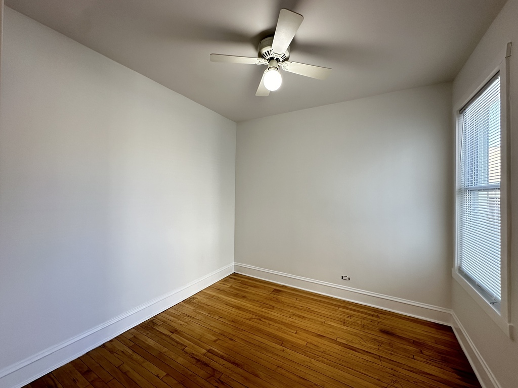 Building Photo - 3713 W Belmont Ave