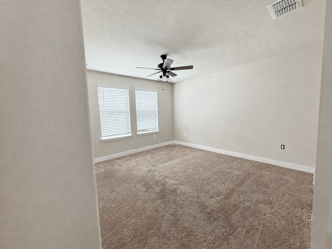 Building Photo - Spacious 5-Bedroom Home at 170 Mitchell's Manor – 4.5 Baths and 2,708 Sq Ft of Comfort in Haines ...