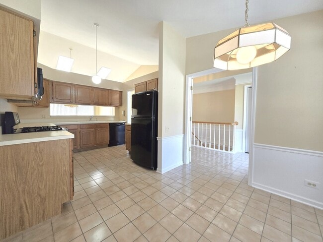 Building Photo - 713 Alsace Ct