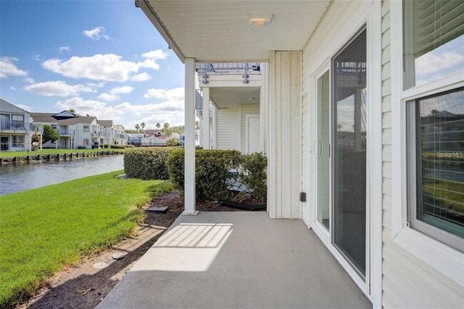 Building Photo - 2556 Woodgate Blvd