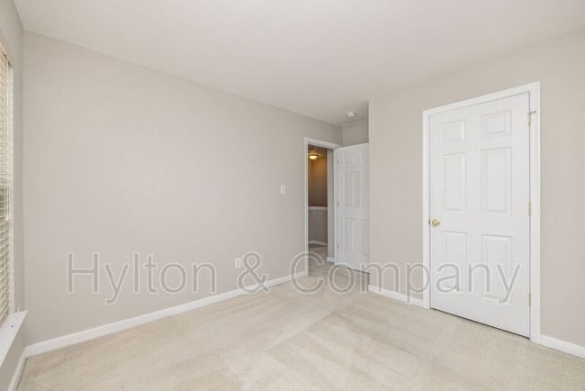 Building Photo - 907 Dominion Townes Ct