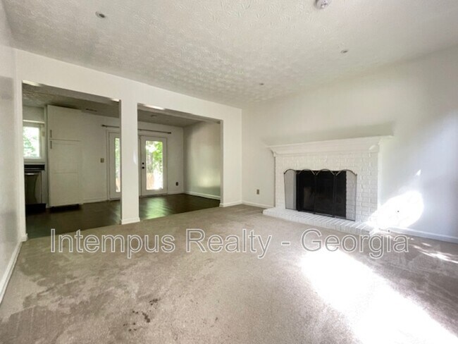 Building Photo - 10440 Virginia Pine Ln