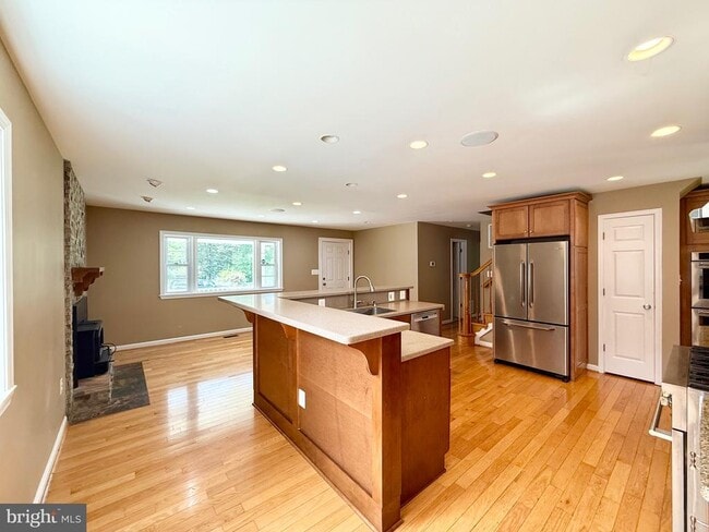 Building Photo - 6605 Keene Dr