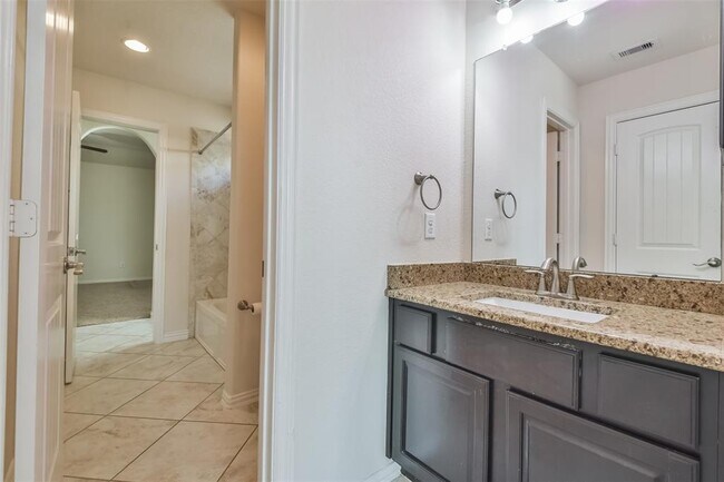 Building Photo - 10403 Monticello Hill Dr