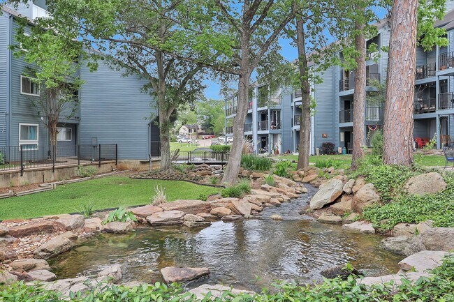 Building Photo - 12500 Melville Dr