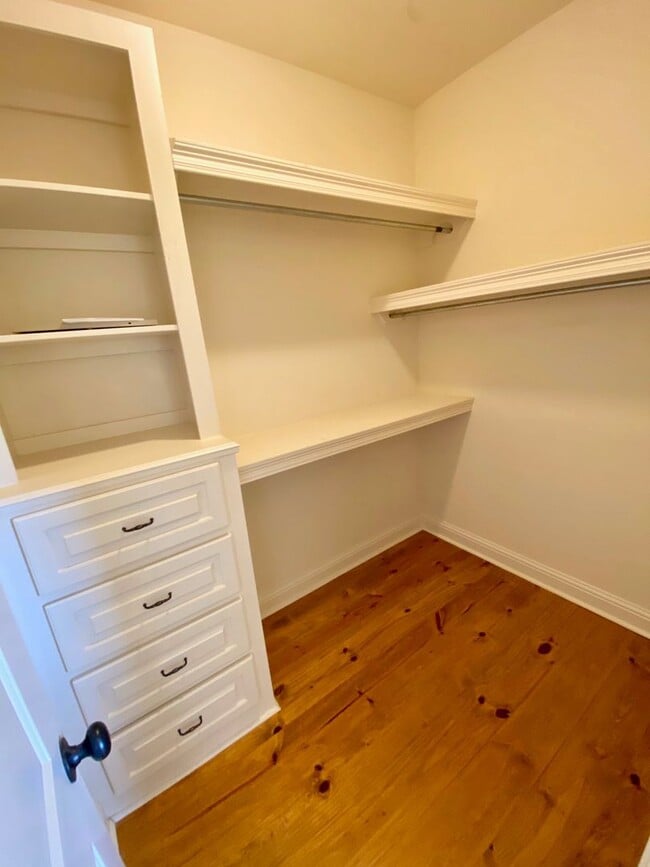 Building Photo - 3 bed, 2 bath for rent in Germantown Schoo...