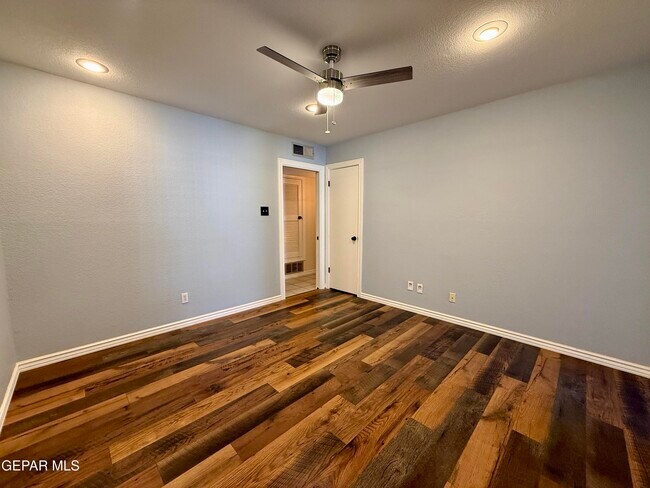 Building Photo - 763 Espada Dr