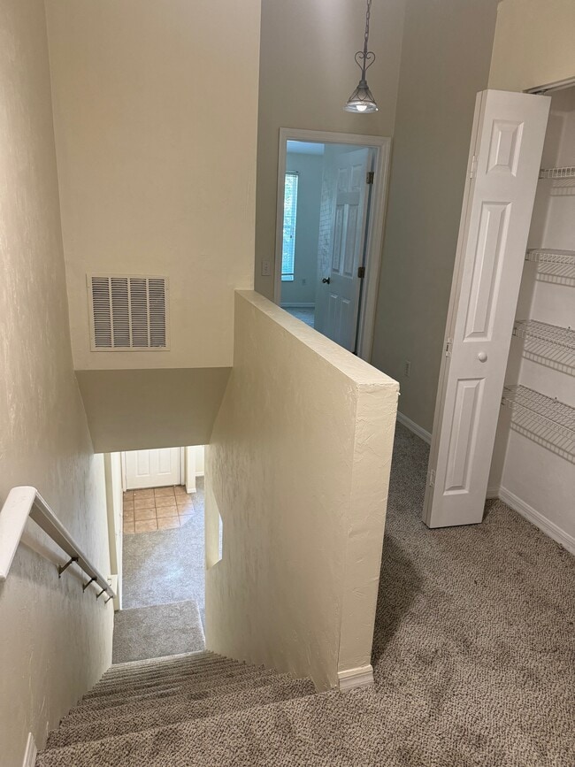 Building Photo - 3543 SW 30th Way