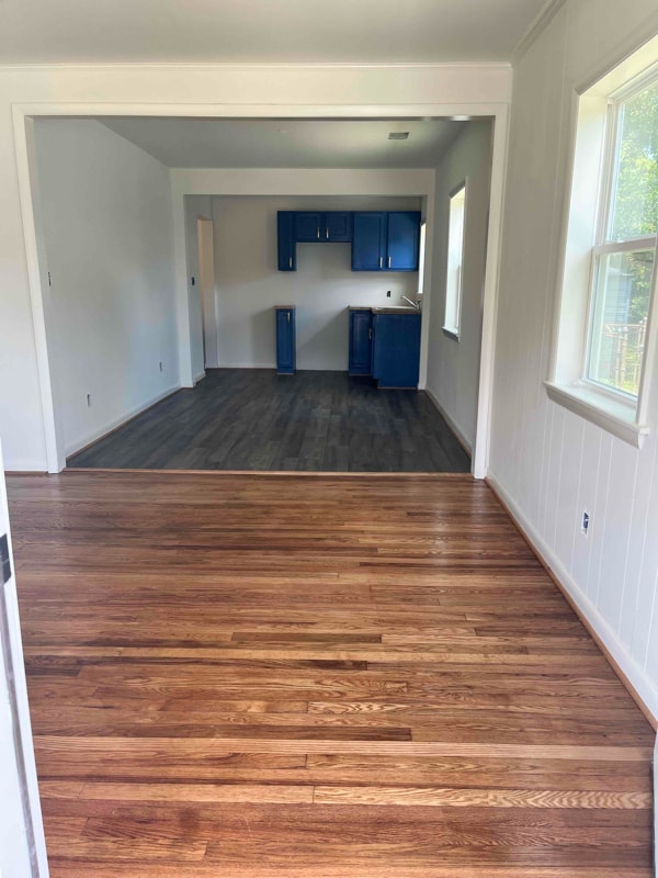 Building Photo - 2304 33rd Ave N