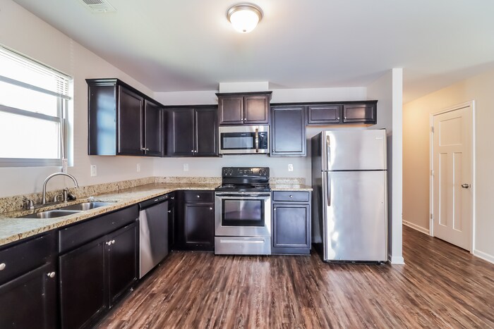 Building Photo - 5193 Tew Ln SW