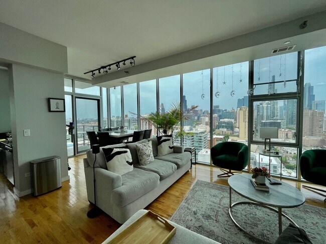 Building Photo - 1720 S Michigan Ave