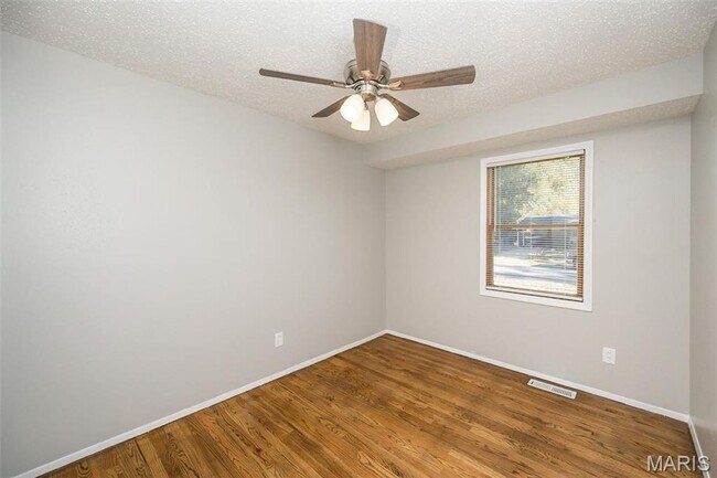 Building Photo - 1060 Kingsbrook Ln