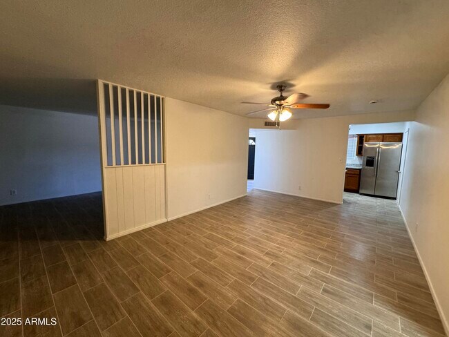 Building Photo - 1718 W Oraibi Dr