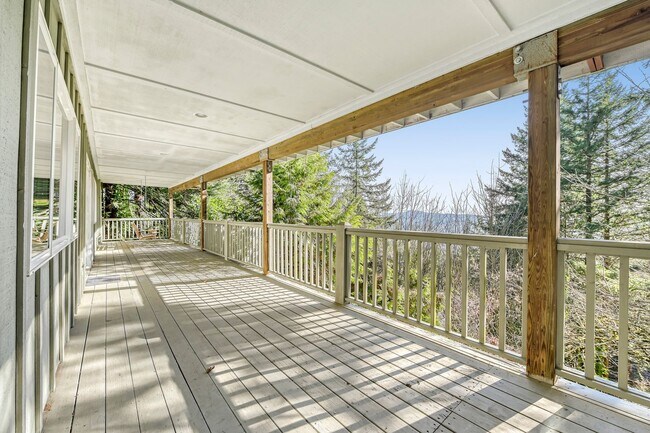 Building Photo - Updated Mid-Century 4BR / 2.5BA Daylight Ranch w/ Panoramic Views, Double Decks, A/C + 2-Car Garage
