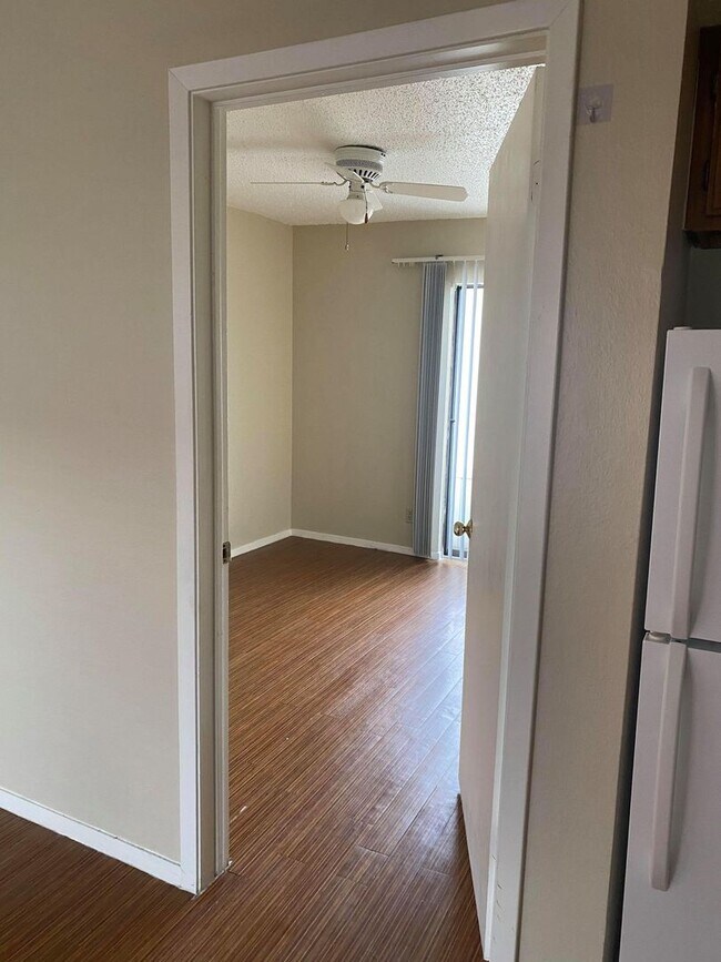 Building Photo - Sunchase 209 N/M