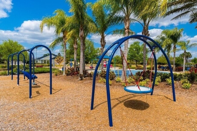 Building Photo - 4911 Boston Common Glen