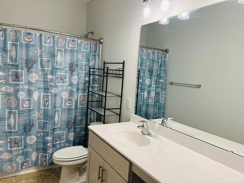 Building Photo - 205 Talisker Way