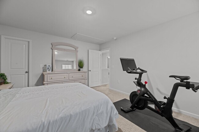 Building Photo - 301 Ginger Dr