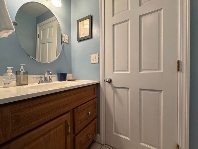 Building Photo - Fully Furnished 2-Bedroom Home for Rent – ...