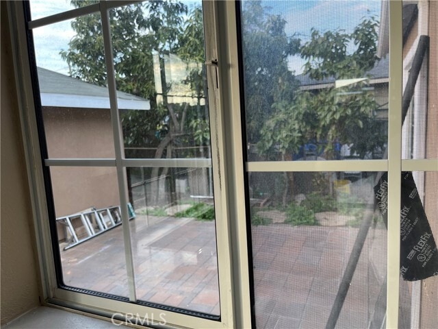 Building Photo - 10915 Carmenita Rd